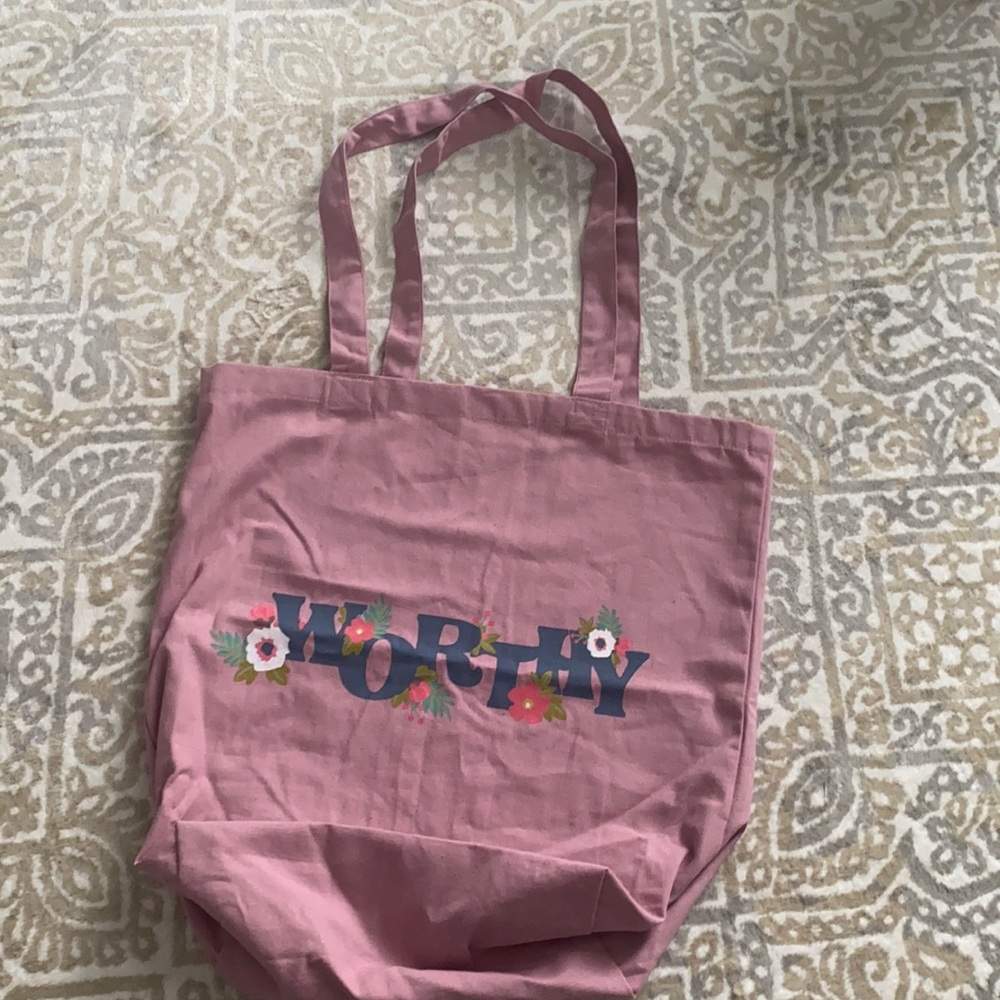 NWOT! Pink everyday shoulder bag